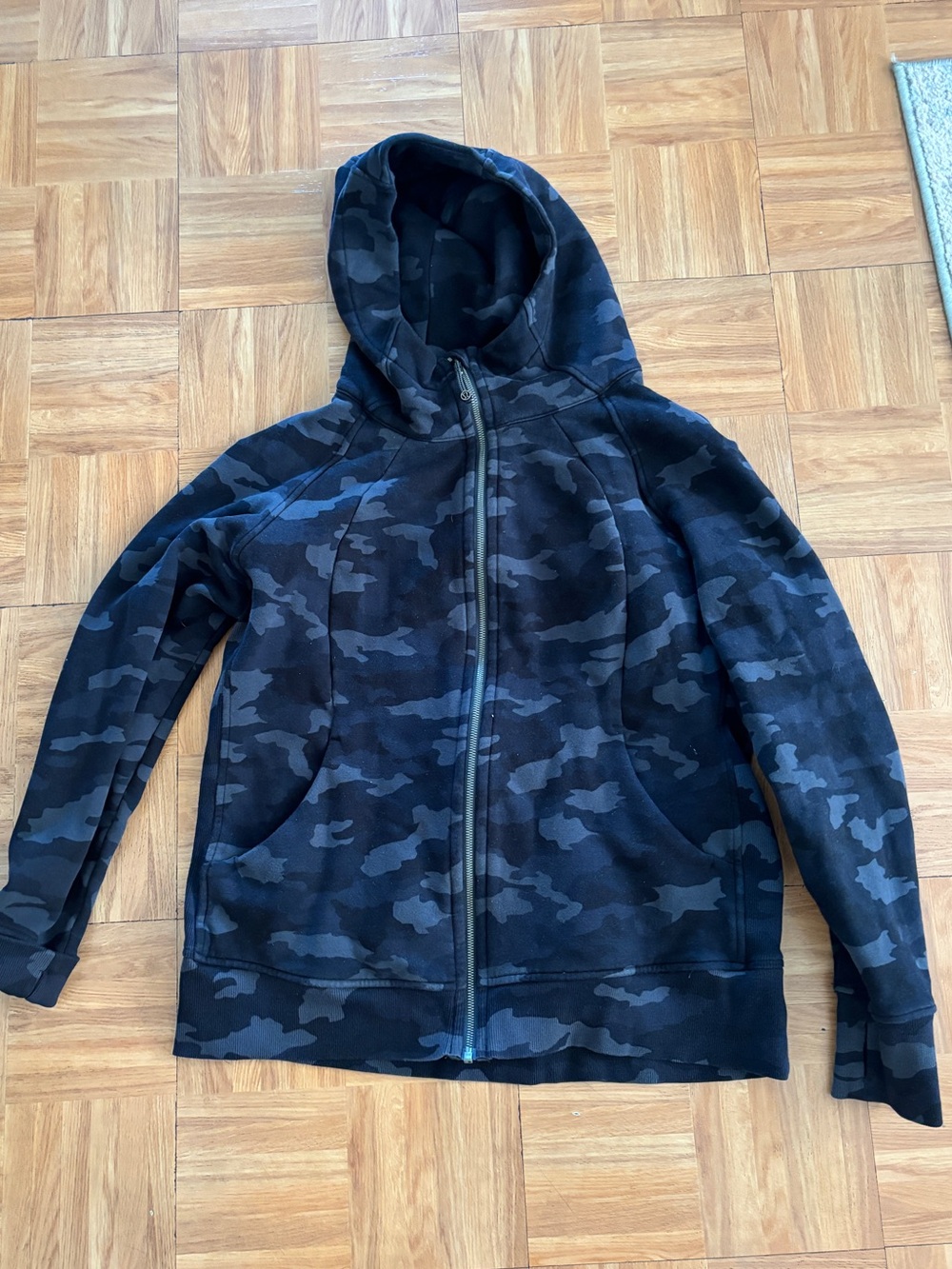 Lululemon scuba hoodie size 20